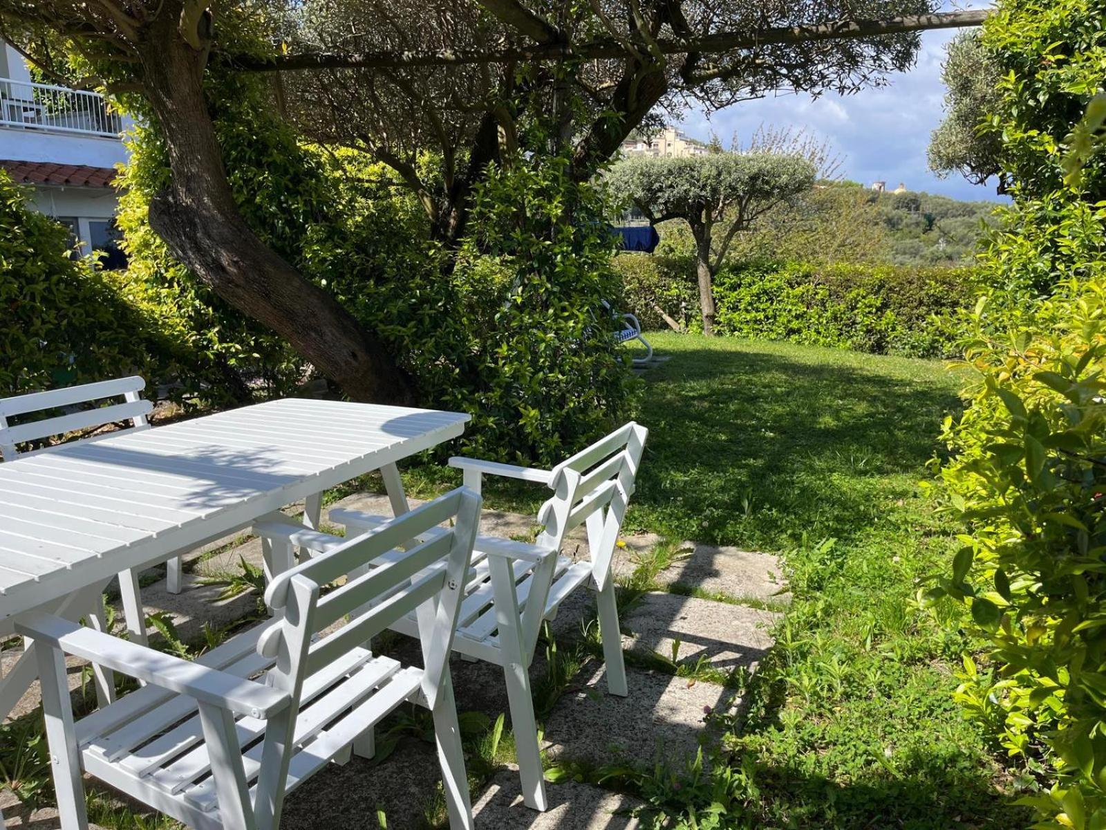 Hotel Sorrento Olive Tree Garden Exterior foto